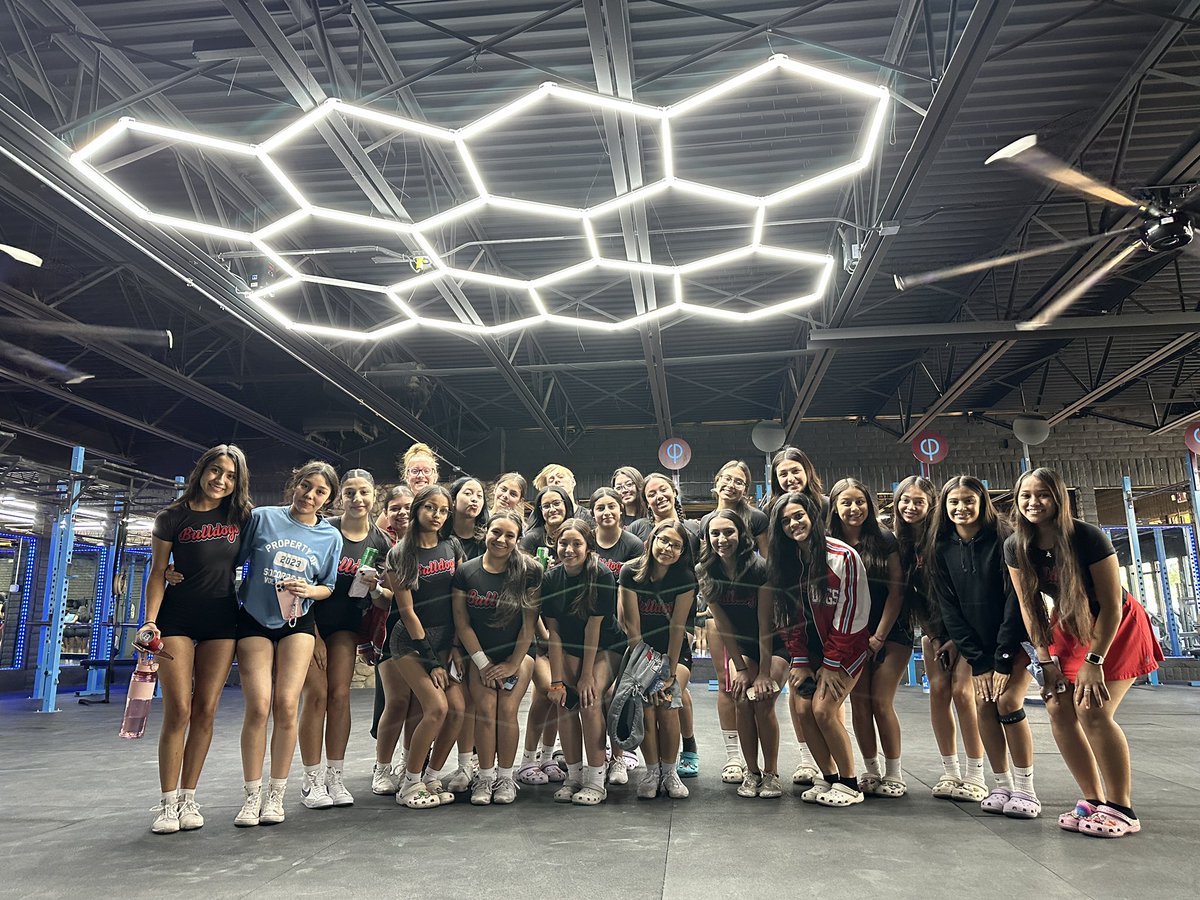 Mad Dog Cheer tweet media