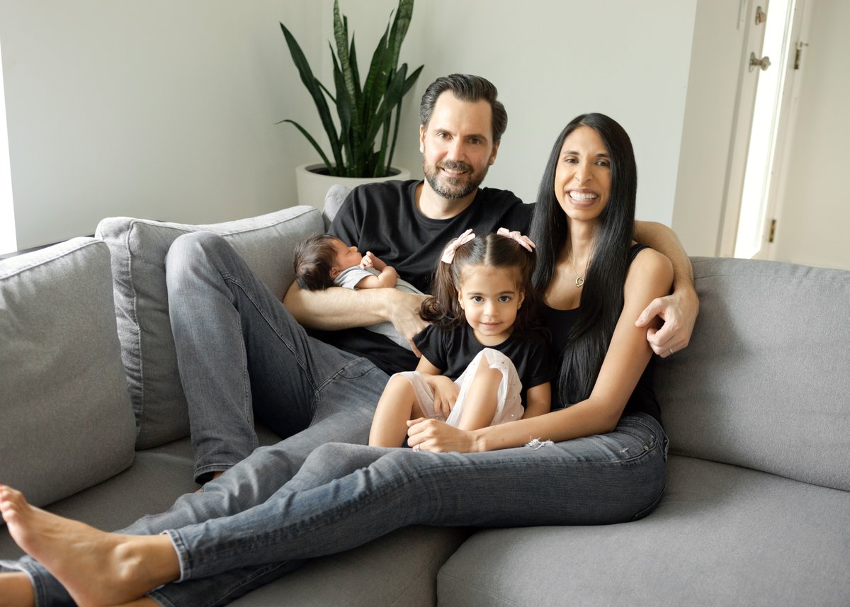 Vancitynewborn's tweet photo. Lifestyle, bright photos in the comfort of your own home💞 

#familyphotography #vancouvernewbornphotographer #familyphotographervancouver #familysessions https://t.co/uIMD41xClU