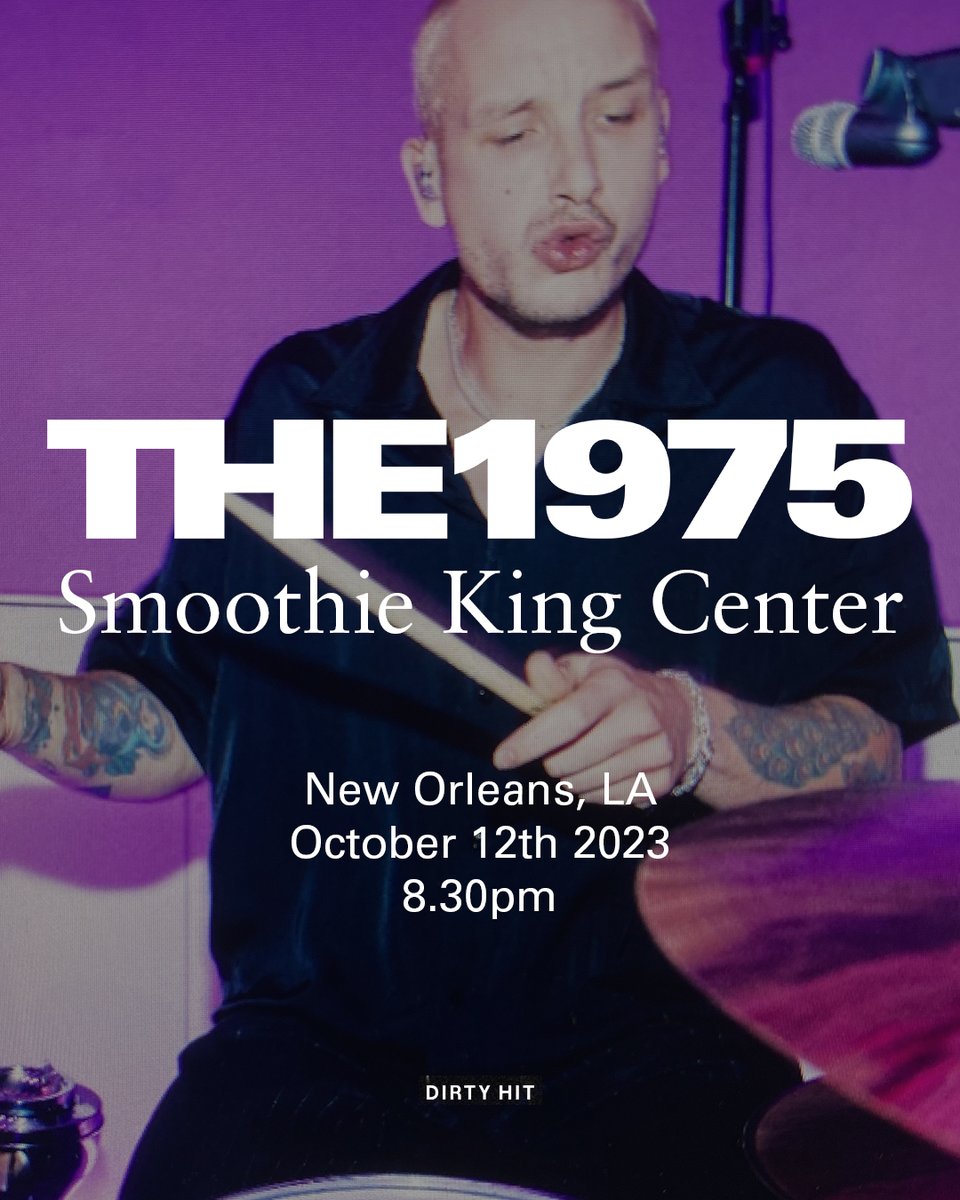 The 1975 tweet media
