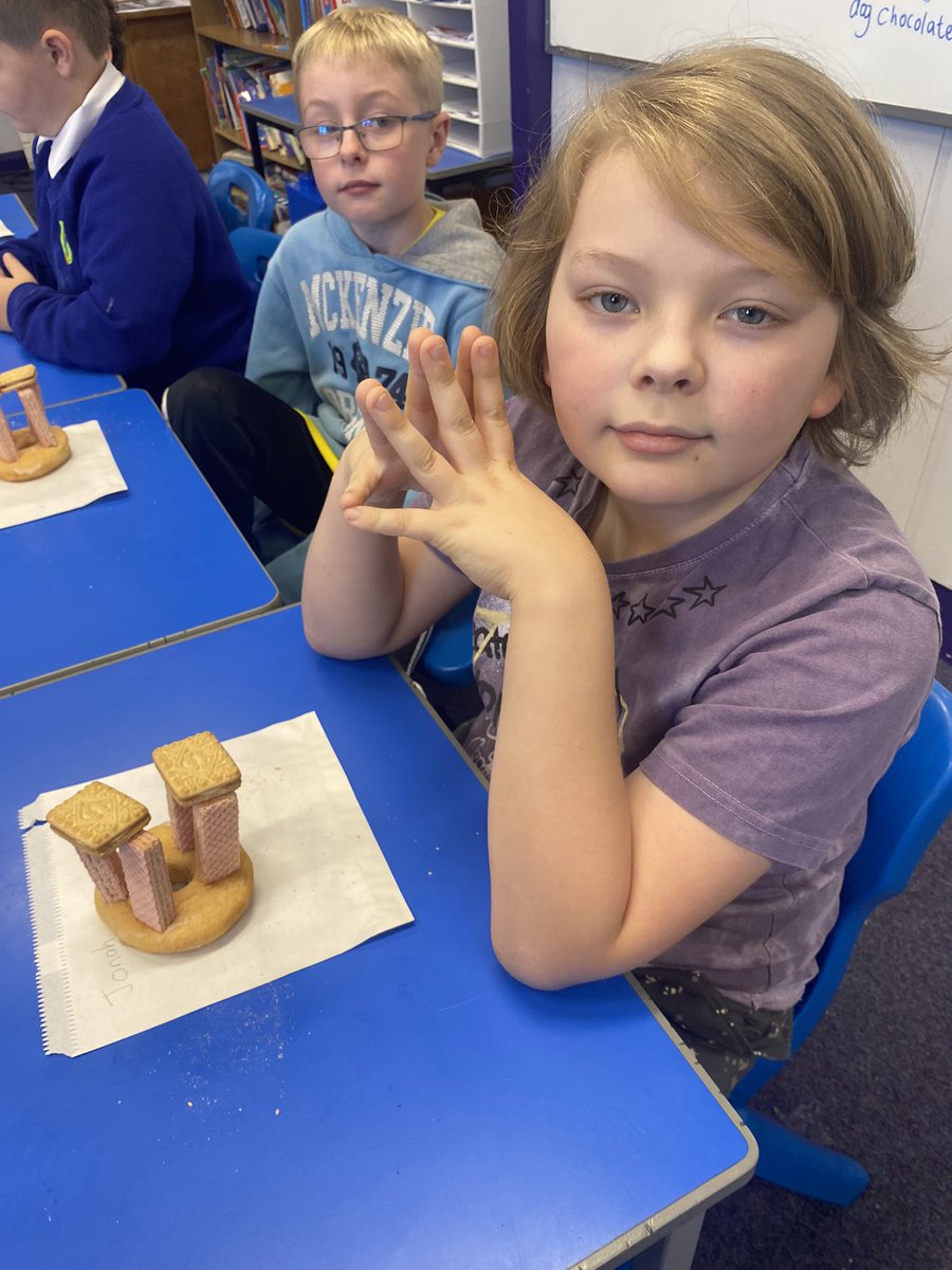 GGreenfinches's tweet photo. History comes alive when you recreate past buildings - Biscuithenge was a very popular activity #nurture @GreengateJ https://t.co/P8hHEFvVEk