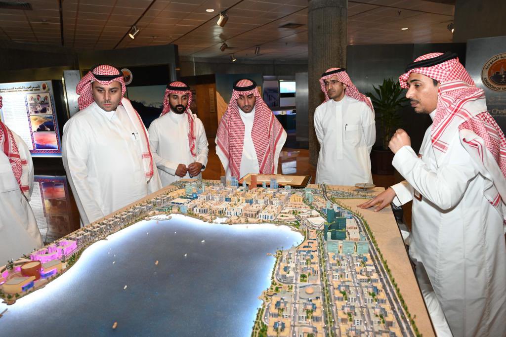 RCJY_Jubail's tweet photo. وفد من شركة @iotsquared
يزور مركز زوار  #الهيئة_الملكية_بالجبيل ويطلع على قصة إنشاء المدينة وأبرز الجهود المبذولة في التشغيل والصيانة والآلية المتبعة وذلك من خلال جولة شملت مركز التحكم المروري وإدارة الخدمات البيئية و إدارة التشجير والري وإدارة المباني https://t.co/g0FNPgFfQn
