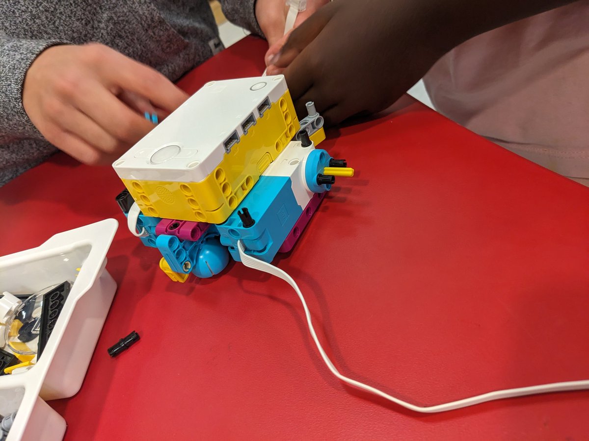 We're off! #lego Robotics has begun!