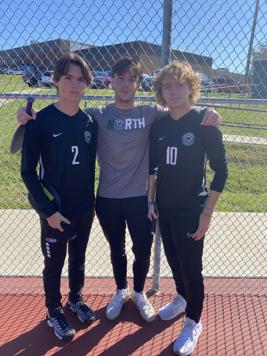 3rd Hour Pickleball Champs &amp; the team manager…🏆