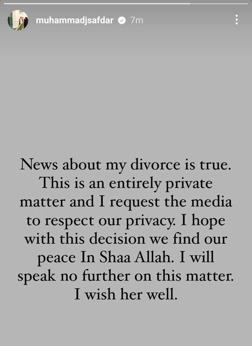 Zaib_PIC's tweet photo. Privacy?? Did your family ever respected the privacy of others, go &amp; check how your mother has always done personal attacks on IK ,his wife &amp; kids... 
Indeed, Karma Is Real!#JunaidSafdar https://t.co/TtCIeR7nNk