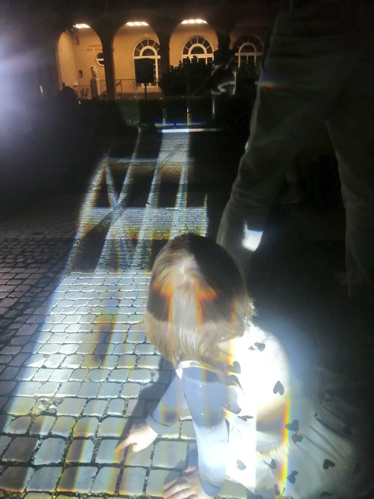 Wiener Lichtblicke tweet media