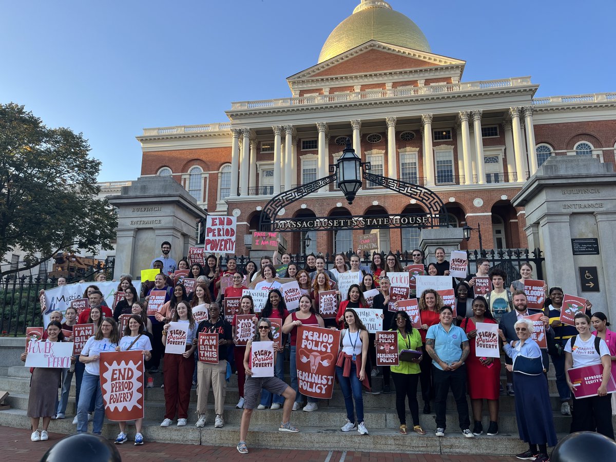 Last week, we rallied at the State House to End Period Poverty 🩸 We heard from incredible activists, legislators, and young people who emphasized the need for free period products. Write your legislators now & ask them to co-sponsor the I AM Bill! secure.everyaction.com/XA0HrMglukWFWa…