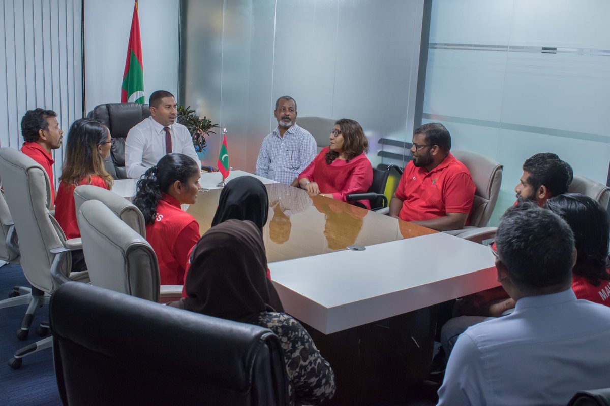 @MoYSCEmv Hon. <a href="/AhmedMahloof/">Ahmed Mahloof</a> met the Maldives Para-contingent, taking part in the Hangzhou 4th <a href="/asianparalympic/">Asian Paralympic Committee</a> Games to be held in China from 22- 28 October 2023.  #MDV 's 1st ever MDV representation in #AsianGames2022  Appreciated.  <a href="/Paralympics/">Paralympic Games</a>