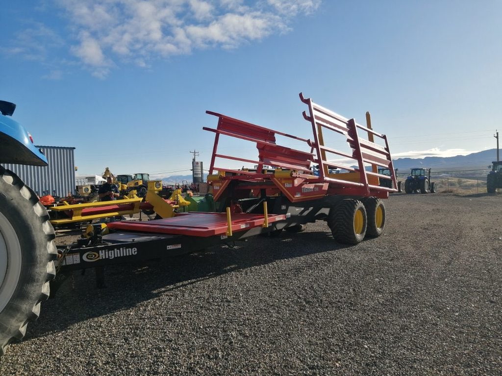 highlinemfg's tweet photo. We have got some salesperson training on the large square stacker happening today at @CarterAgSystems in Winnemucca, NV!

Looking for a demo? Give them a shout or stop on by!

#yourtimematters #squarebale #balestacking https://t.co/AFj6lQAV8v