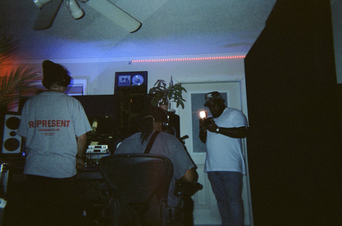 _rico007's tweet photo. 50 in da safe. #RealTiminArmy⚔️ https://t.co/DqXLqjdUPZ