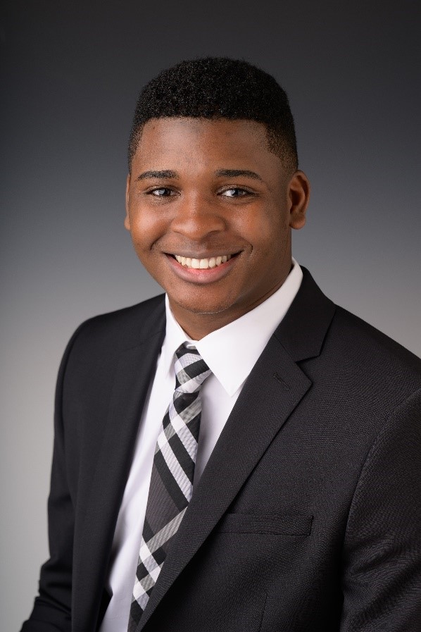 Meet Malcolm, a 2021 graduate of FAU with a degree in Computer Science. As a prior intern, he decided to stay in the energy sector and join NextEra Energy because his values aligned with the company. “When I started thinking of the legacy I would leave behind, I knew I wanted to