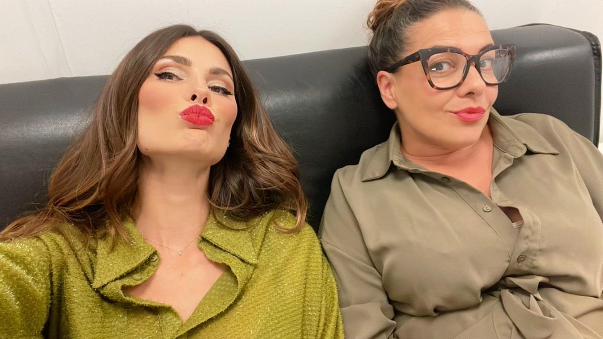 SharpsCollector's tweet image. 👀👀👀👀
#Mellos