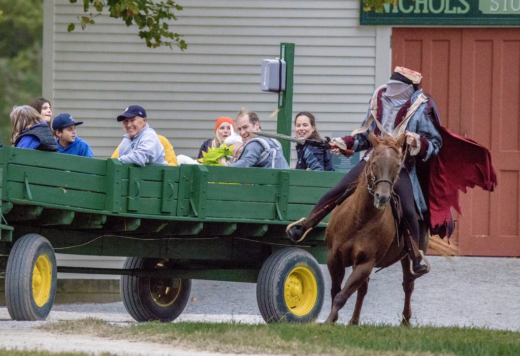 ConnerPrairie's tweet photo. The Headless Horseman is back tonight! π π
Weβre celebrating 40 years of thrills and chills at Headless Horseman! October 5-29, every Thursday - Sunday, 6P - 10P.
Get your festival & hayride tickets today: https://t.co/oms6sl46a4
#CPX13News #HeadlessHorsemanCP #ConnerScary https://t.co/yoBdGcGDZc