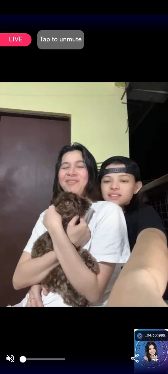Kokoniwardoo's tweet photo. grabe kayo mga mahal ko. Ayaw nyo talagang nasasaktan kami . Ang bilis nyo lang ayusin yung mga bagay na hindi dpat pinapalaki pa, ganun din kmi mga mahal ayaw din nming nkikita kyong nasasaktan kaya mahal na mahal namin kayo my #LEInMAR #WARLIO @WardReinalyn @francchezka https://t.co/MpMR7zpAt2