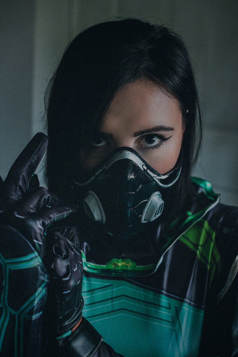 justmolly's tweet photo. “You wanted a villain? I gave you a villain.” 🧪 @VALORANT #Valorant https://t.co/upTCQnrj4Q