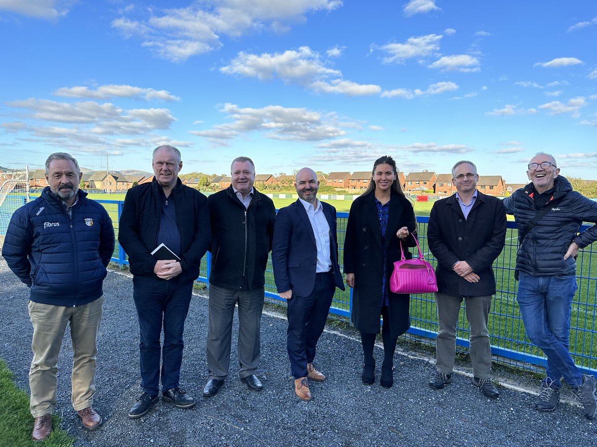 Thanks to @UlsterGAA’s Brian McEvoy & @AontroimGAA GAA’s Frankie Quin for coming to Lisburn to meet with @StPatricksGAC today as we continue to support their work to secure their home at Kirkwoods Road.