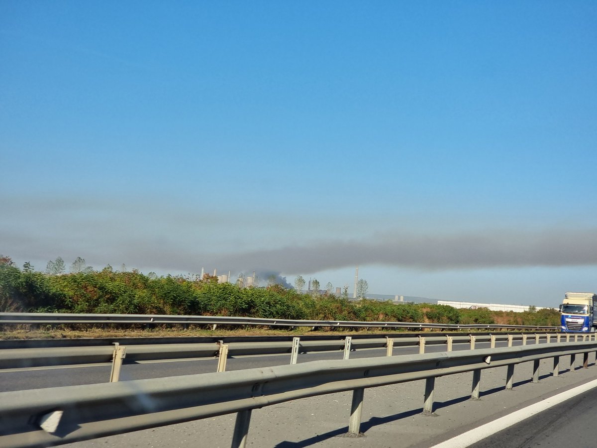 ComanAdr's tweet photo. Ai zice ca e o zona de conflict dar  este doar intrarea in Pitesti dinspre A1 ... https://t.co/WsiDG9konu