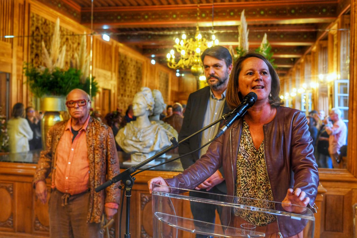 Johanna_Rolland's tweet photo. En septembre, la magie de #RoyaldeLuxe a de nouveau envahi les rues de notre ville. 
J’ai tenu, ce soir, à remercier toutes celles et ceux, artistes, bénévoles, agents du service public, professionnels, qui ont permis à 400 000 personnes de profiter de ce évènement exceptionnel. https://t.co/p51qD5IJwZ