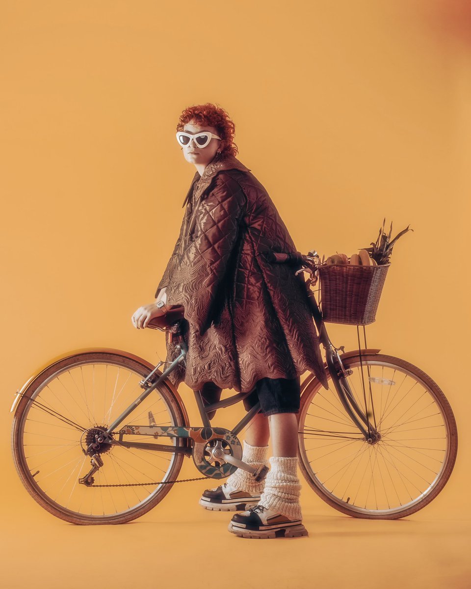 my next single ‘I Can’t Ride A Bike’ is out on 27th oct !!!!!!! pre save here (it’s a big help) i’m so excited 🚲 slinky.to/icrab