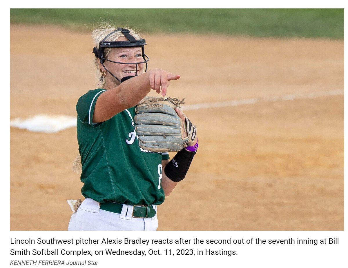__mikebradley__'s tweet image. Total TEAM effort yesterday! I love the passion and emotion this team has. &quot;Leave it ALL on the Field&quot; @alexis_bradley8 @LSW_Softball