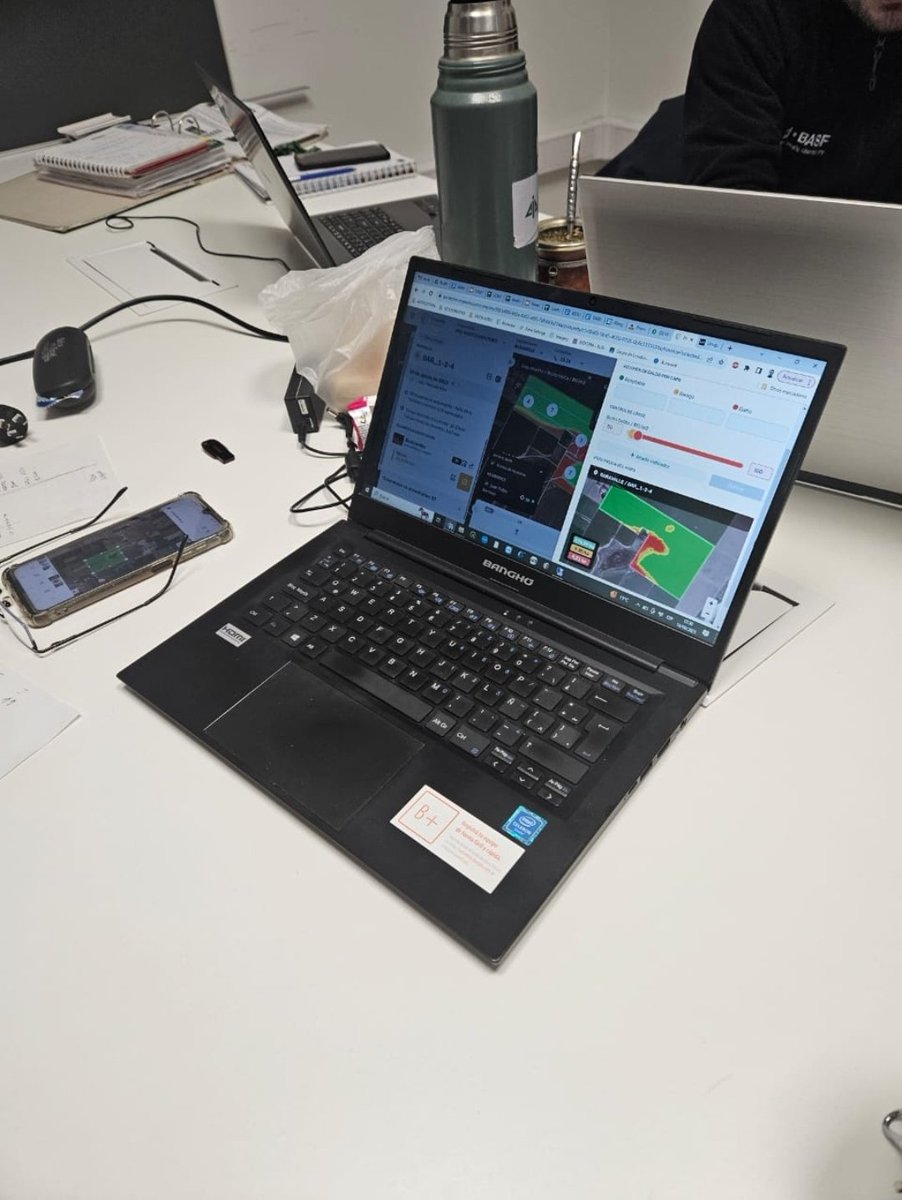 eugenia_bai's tweet photo. Monitoreo Bicho Bolita #CropwiseProtector 
✅️ Registro a campo con la App. Conteo de individuos por aro.
✅️ Visualización mapa de Calor
✅️ zonificación exportada en shape
✅️ Aplicación variable de cebo con Altina.
#EnelCampoConSyngenta 
Más info 👉 https://t.co/RfRRyLadth https://t.co/bb3DfLWX8q