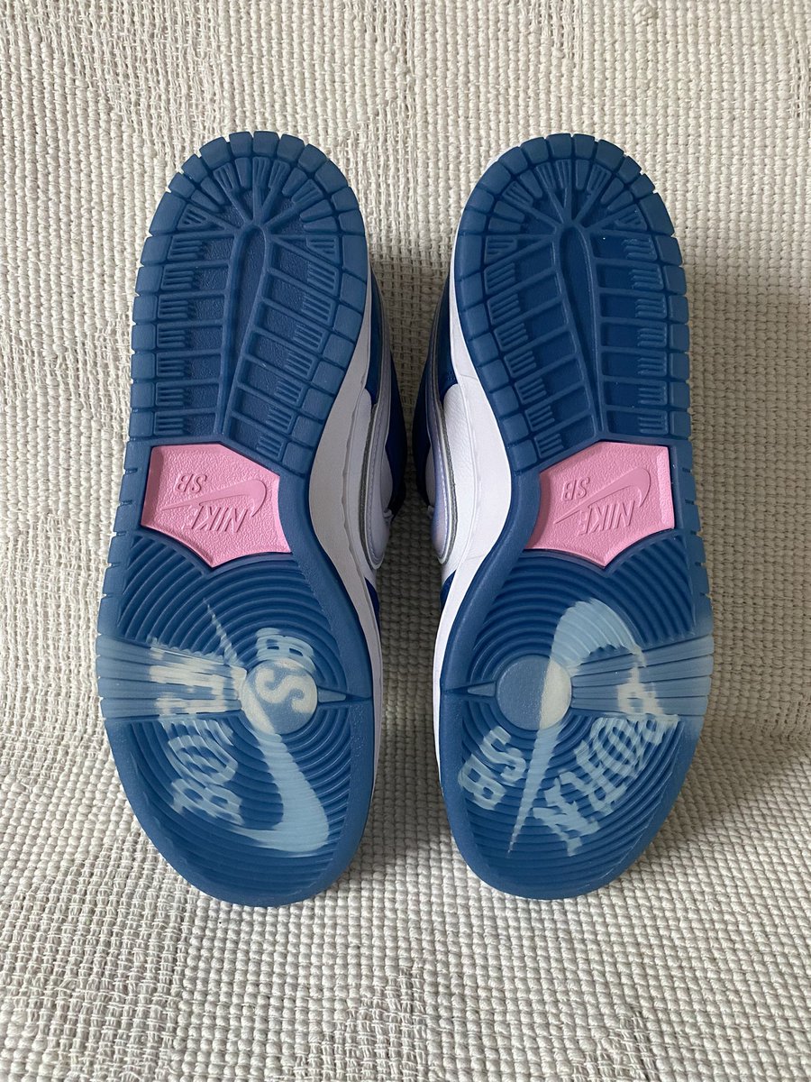 flacko_ar's tweet photo. Un bijou cette paire 💎
Insta : ro.kickz 
#bornxraised https://t.co/xfMV5Tdgfu