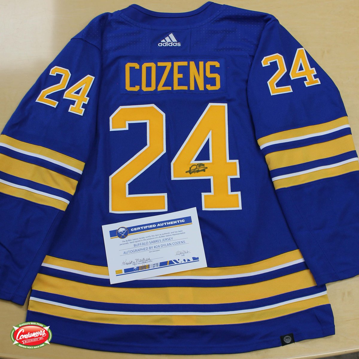 ConsumersBeer's tweet image. Like, Comment and Rt this post for a chance to win this Signed Official Jersey!

The season opener is tonight! That means another Consumer&apos;s giveaway!

Must be following Consumer&apos;s Beverages | Contest runs through the 26th and the winner will be chosen and contacted on Friday…