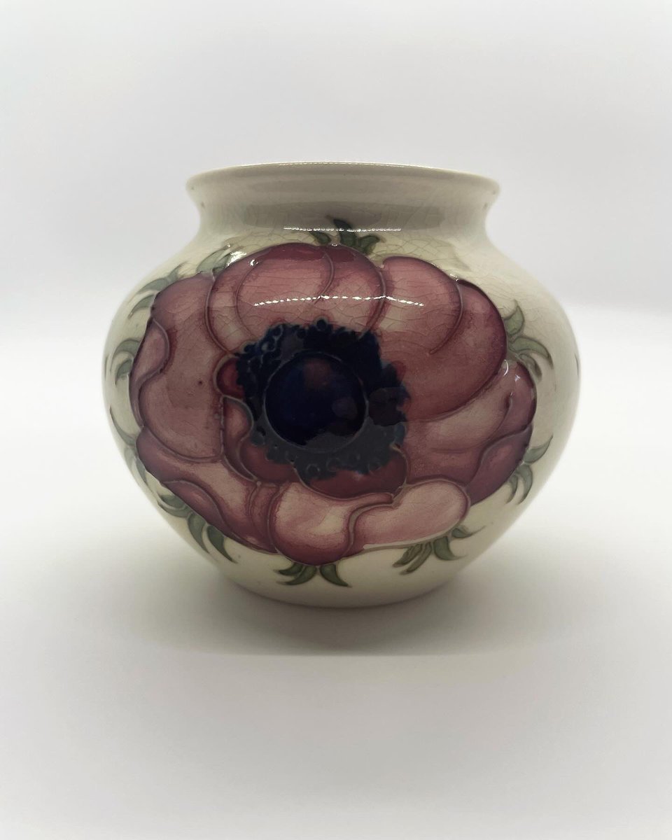 Lots of lovely #moorcroft for sale at really good prices! Come and have a gander! #ceramics #pottery #moorcroftpottery

happinessnostalgia.etsy.com

happinessthroughnostalgia.com

#MHHSBD #vintage #etsy #EtsySeller #etsyfinds  #etsygifts #homedecor #giftideas #giftsforhim #giftsforher