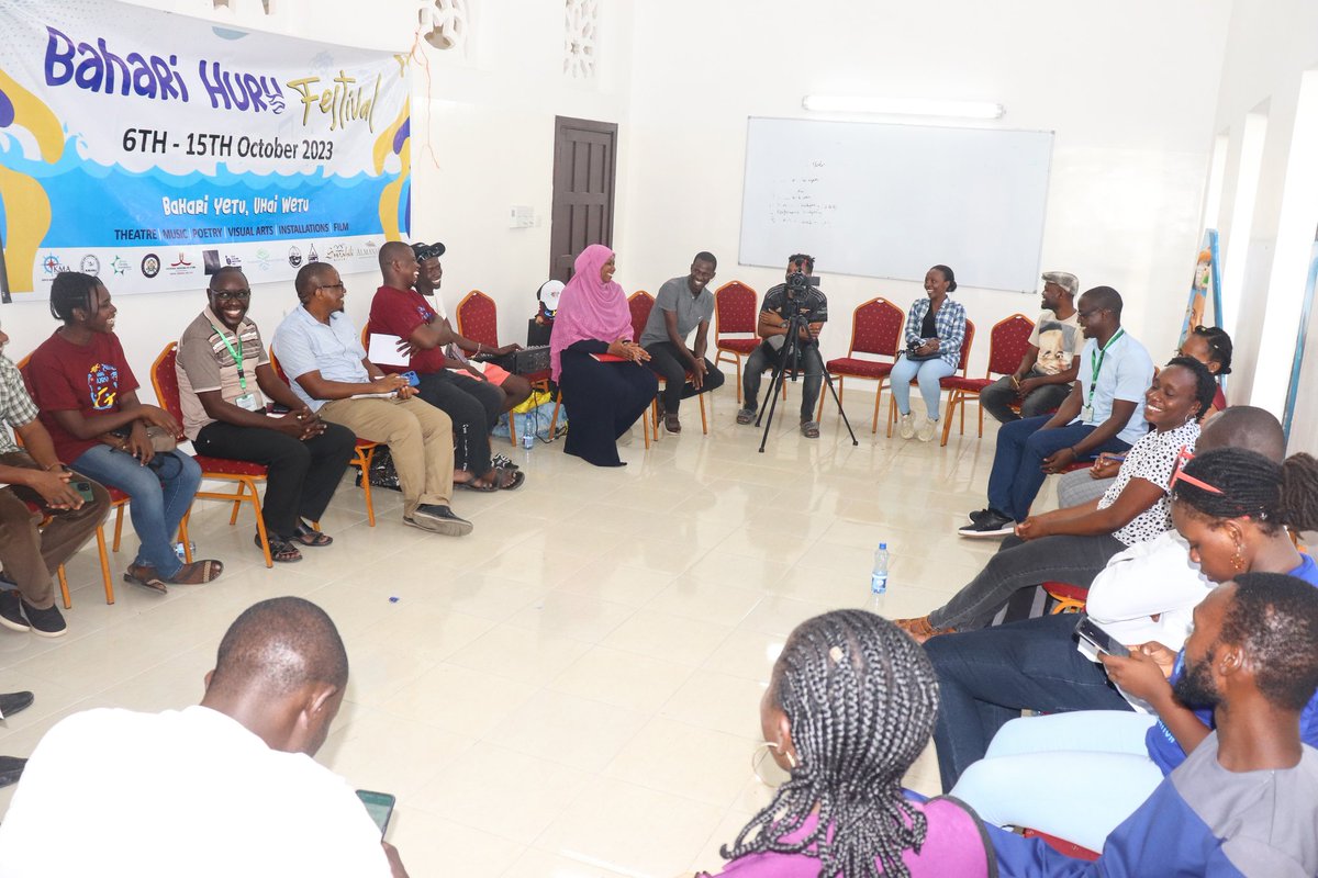 Jukwaa Arts Pro. tweet media