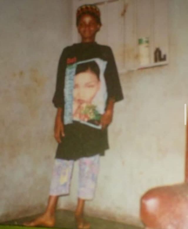 LuluHassan's tweet photo. Ni mbali tutokako, na pia ni mbali zaidi tunakoelekea ila cha msingi safari ilishang'oa nanga na yaliyopita ni shajara tunayoibeba sote.

#TBT #SisemiKitu https://t.co/3tqZbuE0HK