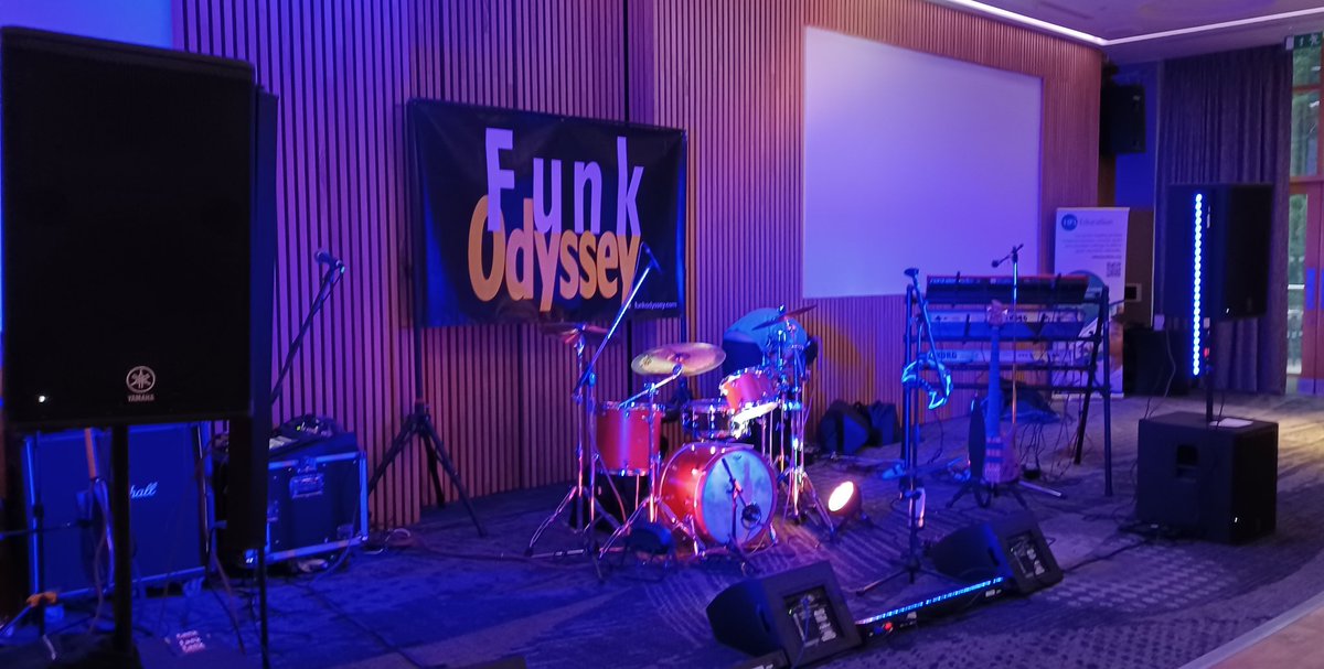 FunkOdyssey1's tweet photo. #TONIGHT #centerparcs #woburn
#corporate #liveband #hfleducation #funkyband #motownband #discoband #bandforhire https://t.co/IeP0CGmfw6