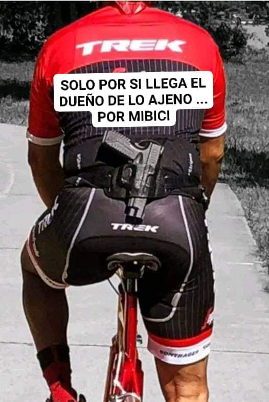 POSEIDO21450442's tweet photo. Con el tiempo le va a tocar a los ciclistas #samarios andar así para subir a Minca.
Los pachencas en cabeza de alias "camilo" son los que controlan esa ruta. Donde están las autoridades?
@mindefensa @Ejercito_Div1 
@PoliciaColombia https://t.co/ncCV9it8zr
