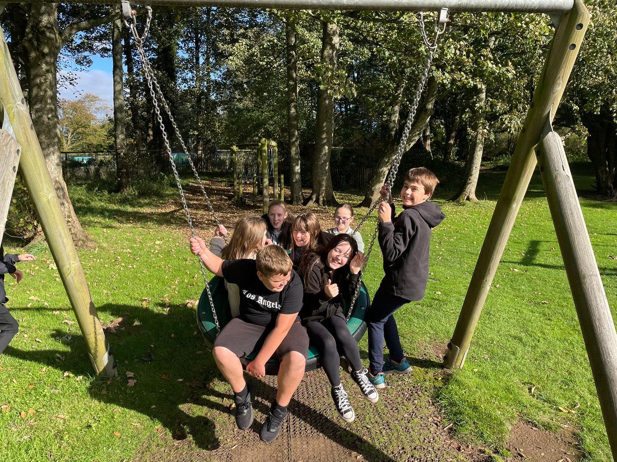 muirhead_ps's tweet photo. Primary 7 enjoying some outdoor measuring at Fullarton Woods! #mathsinmotion https://t.co/lTocrJ8tDP