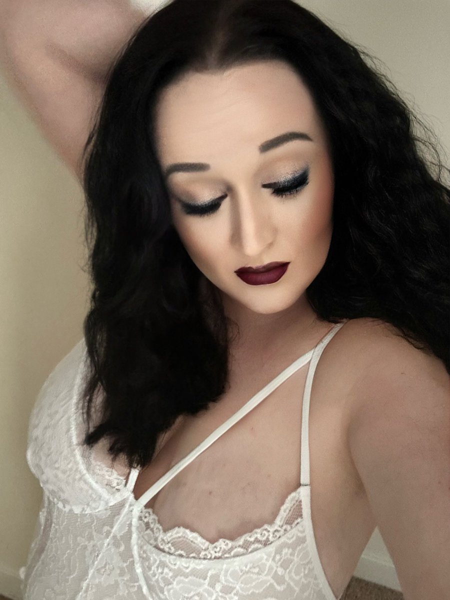 AnimeGal4ever's tweet photo. More content coming out soon;

Will include 

Dildo playing
Masturbating 
Sexy photoshoots
Booty shots
Close ups up my tits
Lingerie and sex tapes 

#onlyfansbabe  #SubscribeNow  #inmybio #sexygothgurl #model https://t.co/UkrcxXFyYU