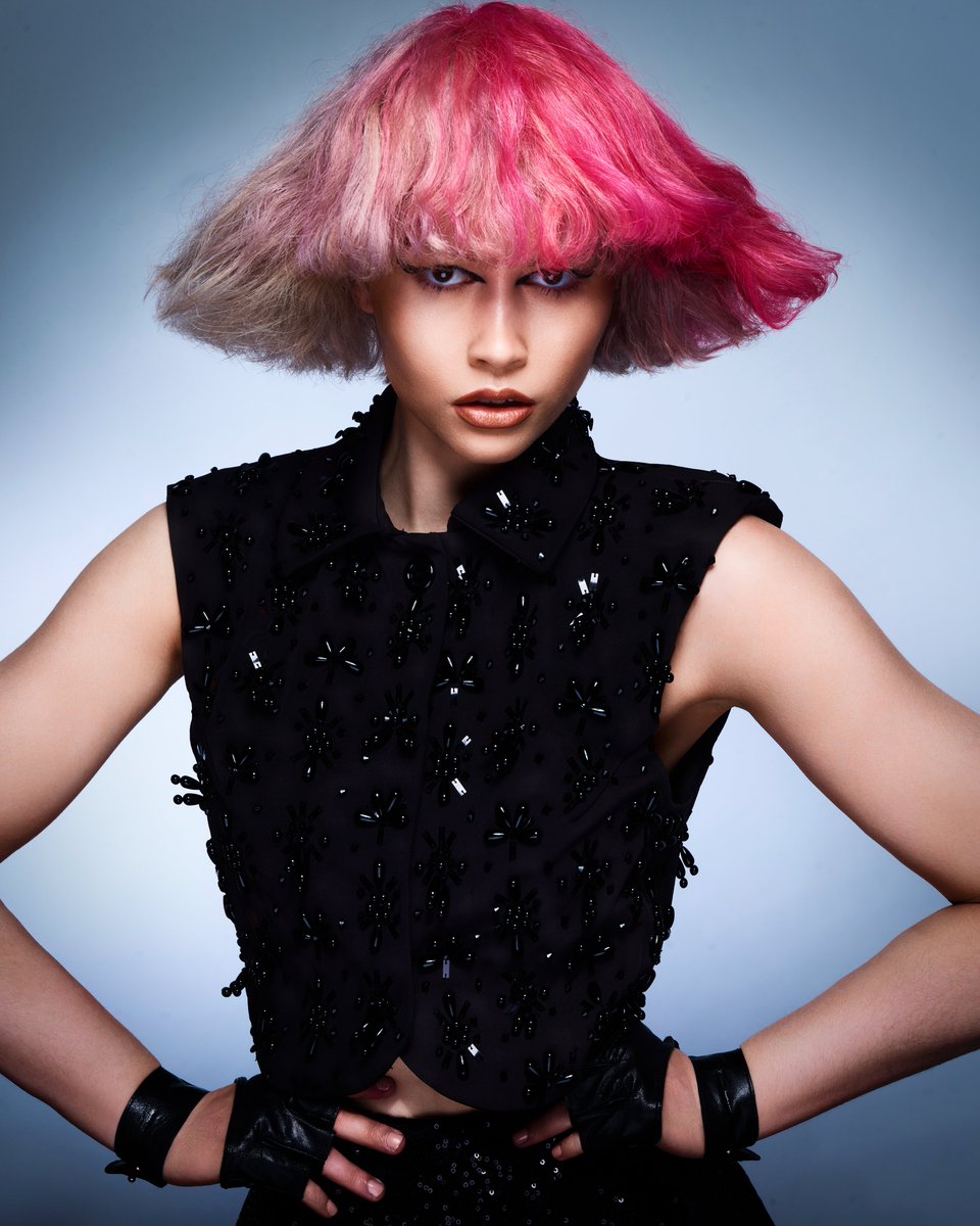 salon_business's tweet image. ✂Check out this diverse and unique collection ✂✨
@joicoeurope

Hair - Sevda Durukan
Photography - Jamie Blanshard

#creativehair #hairdressing #hairdresser #uksalon #hair