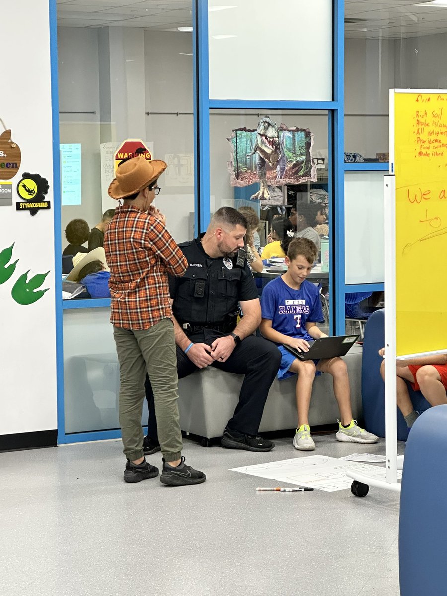 And…. This is what it’s all about!!! Officer Turner visiting our students and helping them learn!!  @SunnyvaleInt  @SunnyvaleISD