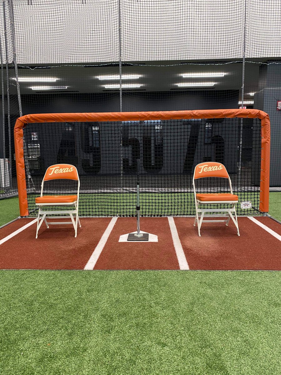 NettingPros's tweet image. Want to improve your #pitchinglab? #NettingPros can help! info@nettingpros.com #netcommanders #baseball #pitching #facility