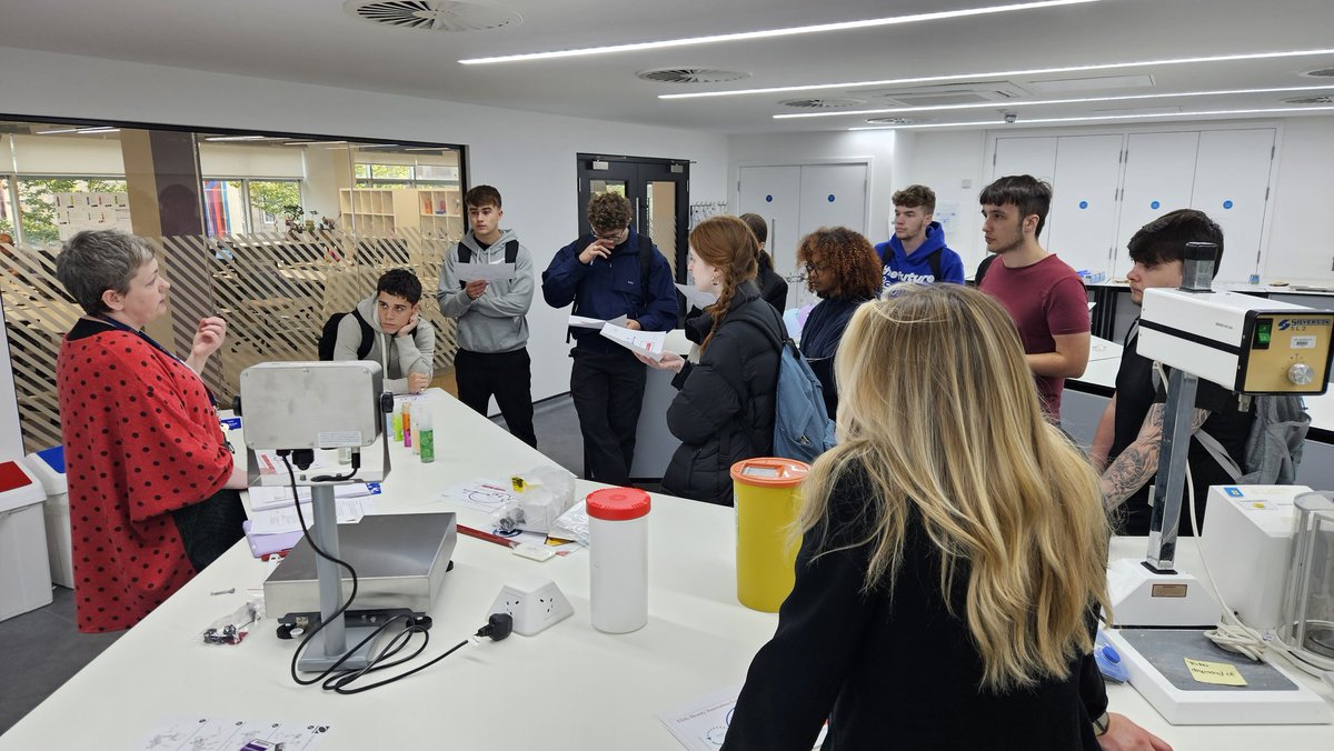 Matt Jones (@mattuol) on Twitter photo We love a field trip at <a href="/livunicareers/">Careers & Employability, University of Liverpool</a>! Took <a href="/LivUniHSS/">Humanities & Social Sciences @ Uni of Liverpool</a> students to meet Alana Cox (Strategy and Operations Director, Elida Beauty at <a href="/Unilever/">Unilever</a>). They're currently collaborating as student consultants on a real-world challenge as part of an academic module (HLAC220). Amazing! ๐ We love a field trip at <a href="/livunicareers/">Careers & Employability, University of Liverpool</a>! Took <a href="/LivUniHSS/">Humanities & Social Sciences @ Uni of Liverpool</a> students to meet Alana Cox (Strategy and Operations Director, Elida Beauty at <a href="/Unilever/">Unilever</a>). They're currently collaborating as student consultants on a real-world challenge as part of an academic module (HLAC220). Amazing! ๐