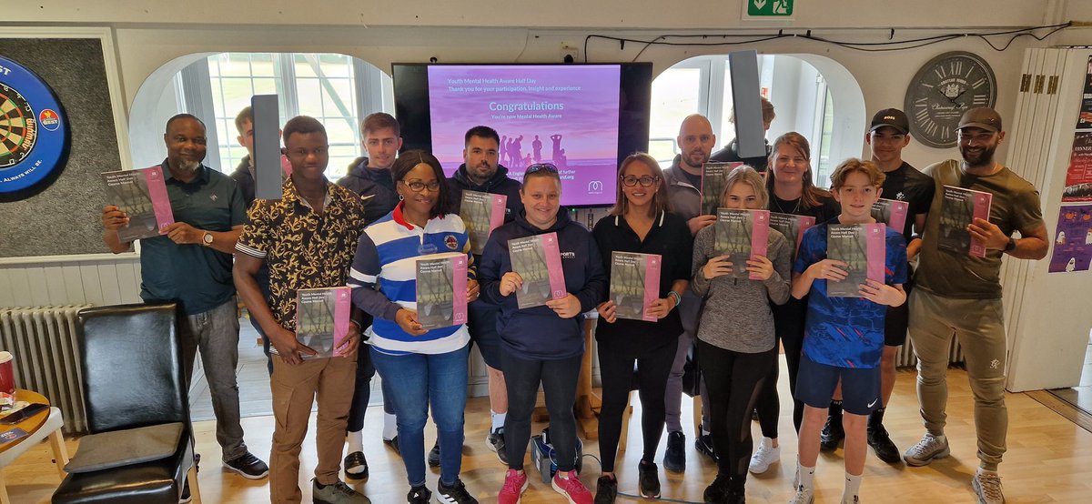 Had great fun with @sportsconnectUK @youthngage1 @KentFA @shades_cic Delivering safeguarding & mental health first aid training to them as part of their @KentVru Funded Doorstep Sport programme. #SaferThroughSport #BetterTogether #Sport4Good