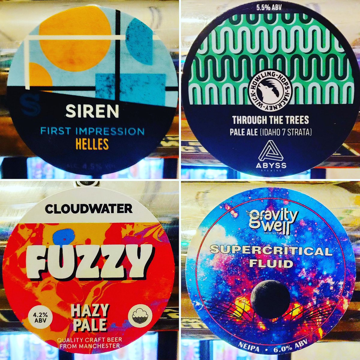 CraftTooting's tweet image. SOME BANGERS ON TAP? 🍺🤤 #Siren clean, crisp Helles, #HowlingHops x #Abyss Collab hoppy Pale, #Cloudwater Hazy Pale AND #GravityWell ‘Supercritical Fluid’ #NEIPA which is super critical you come down and have a pint of said fluid 🙃🍺 #Craft #Tooting #Craftbeer 
#SW17