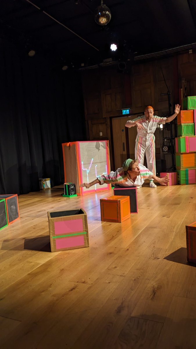 tinyideasoxford's tweet photo. Thanks again to our fab venues, volunteers, companies &amp; audiences for a wonderful Tiny Ideas 2023 - we can’t wait to do it all again next year! https://t.co/iLNCZs8SJz 
@thestorymuseum @thenorthwall @pegatweet @uppcinema @morethanadodo @maogallery @museumofoxford @oxfordplayhouse https://t.co/pcMGn9JkQj
