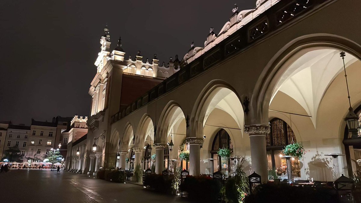 On October 10, <a href="/krakow_pl/">Kraków</a> hosted the 4th city visit of our #Urbact network. Discussions were enthusiastically led by Nina Gabryś-Janowska 🌟
Thanks also to <a href="/URBACT_PL/">URBACT Polska</a> Aldo Vargos for your invaluable👌 participation