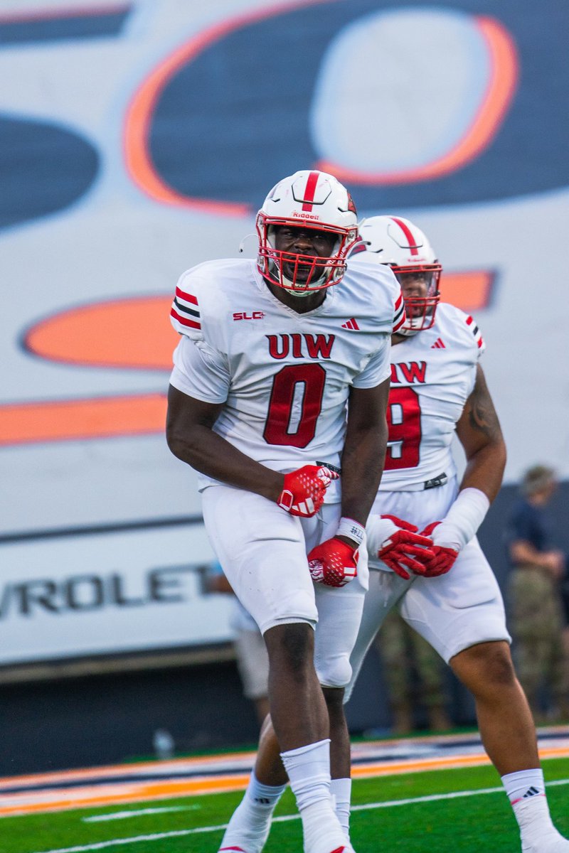 EToussom's tweet photo. Blessed to say I received an offer from UIW!! @_CoachOlson @coachwhiteDP @JUCOFFrenzy @JuCoFootballACE https://t.co/G6hKILFqui