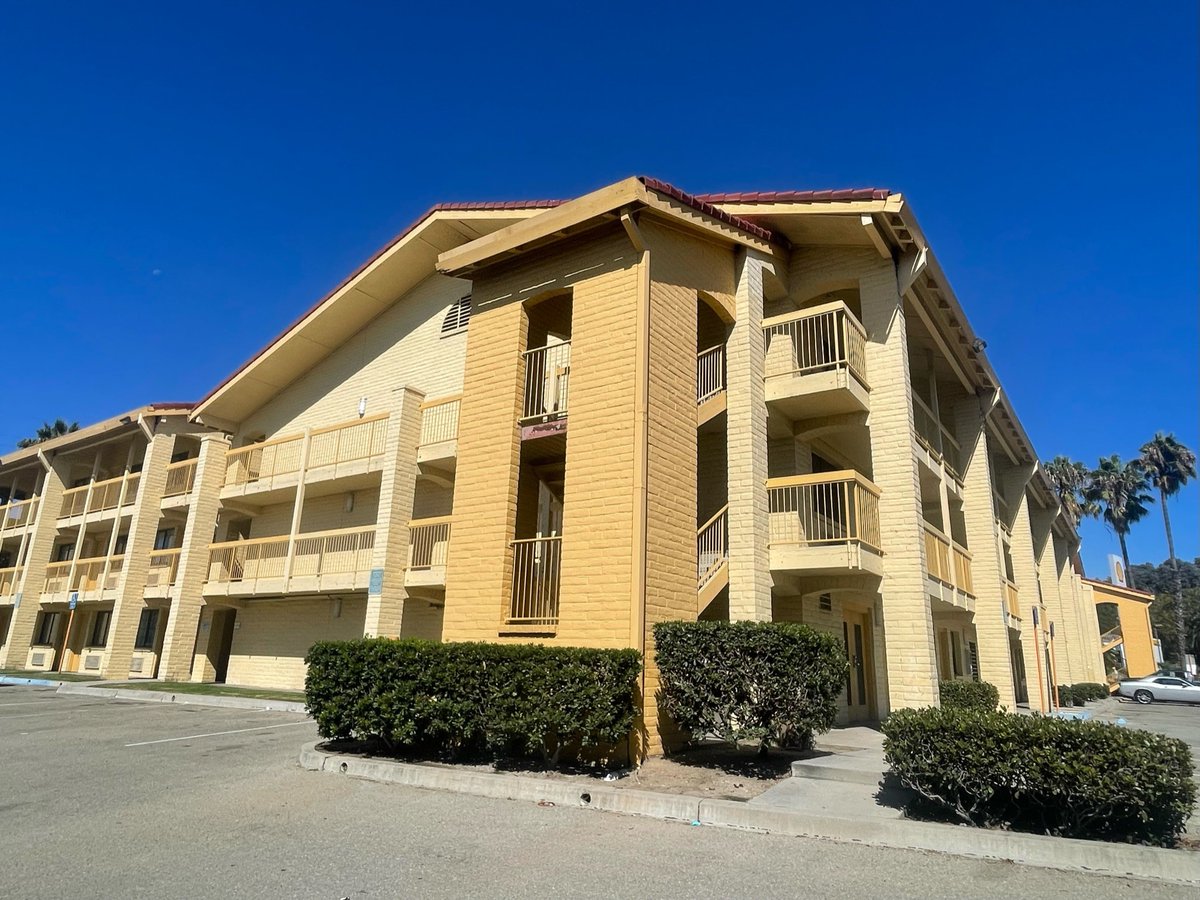 🏡It's the largest Homekey award in the history of #VenturaCounty and will transform this La Quinta Inn into supportive housing for the #homeless. 🏡Read more about Project Homekey & how this grant is bringing shelter, support and hope to many: cityofventura.ca.gov/ArchiveCenter/…