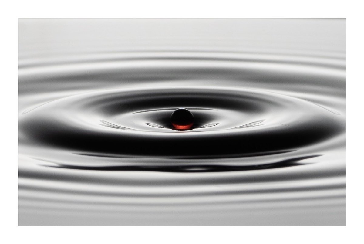 cw16photo's tweet photo. Water droplet [ SWIPE —> ]

Taken with Sony a7ii
~~~ 
70mm Macro
ISO 100
F 8.0

#CloseUp #Shape #Circle #GeometricShape #waterdroplets #highspeedsync #sonya7ii #macro70mm #macro #sony #sonyalpha #monochrome #minimal #fineart #sigma #art  #photography #photographer #freezingmotion https://t.co/A9K9QoZbtX