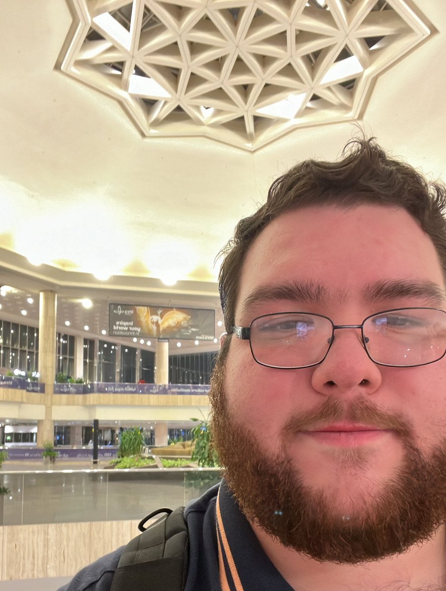 Sayluh tweet media