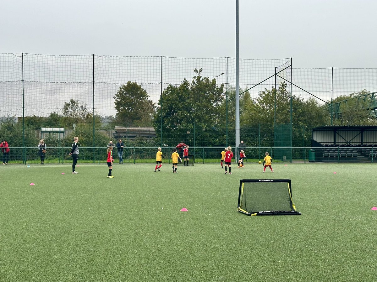 ChanPakSoon's tweet photo. Newport County AFC Girls’ Development Centre U10’s hosting ‘Show Racism The Red Card’ Month of Action alongside the Pre-Academy.

Promoting an anti-racism message and demonstrate our stance against racism in sports and society. #OneClubOneCounty #YoungExiles
#WRD23 https://t.co/PQSnWMGv1N