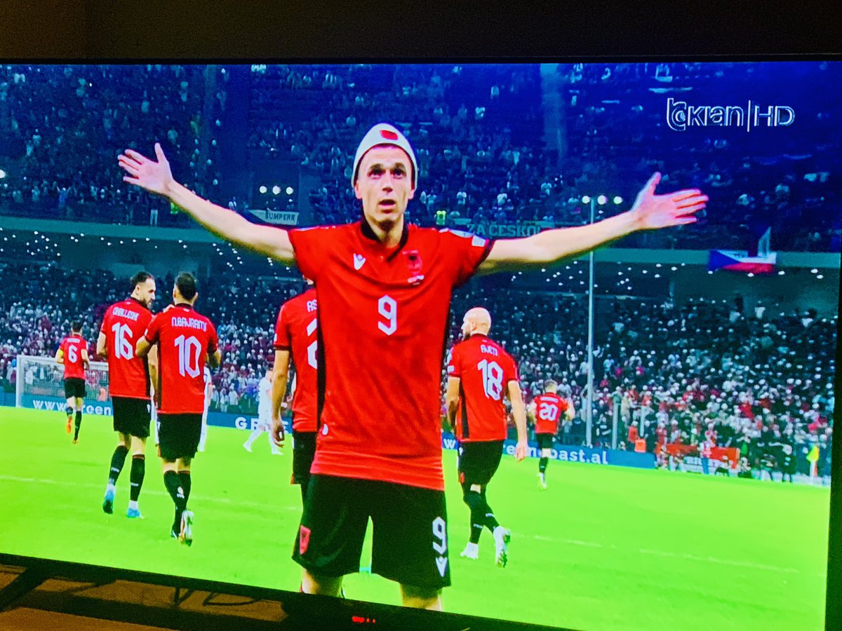 Out Of Context Albanians (@nocontextalbos) on Twitter photo 