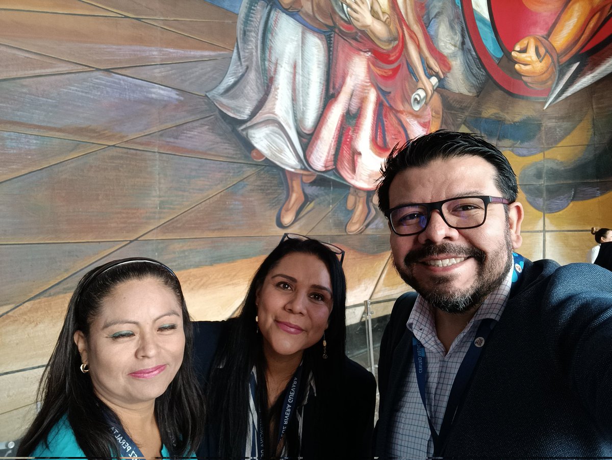 Dr_Dive's tweet photo. Que gusto es regresar a casa aunque sea de visita y encontrar a personas que aportaron mucho a mi formación 
#CMNR #7JornadasResidentes 
Siempre agradecido https://t.co/vOdGREYfSP