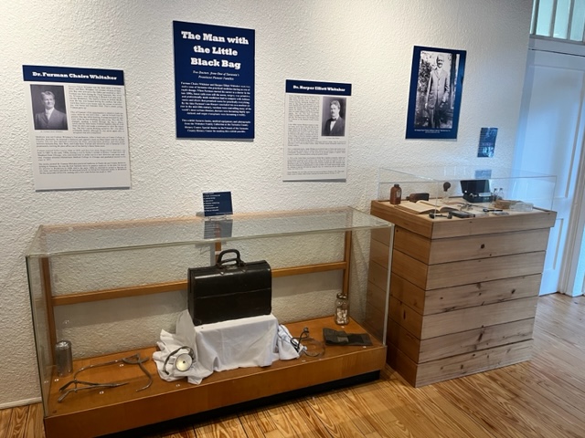 “The Man with the Little Black Bag.” This exhibit tells the story of two prominent pioneer medical doctors in Sarasota, Dr. Furman Chairs Whitaker and Dr. Harper Elliot Whitaker. (1/2)

#SRQCountyHistory|scgov.net/history