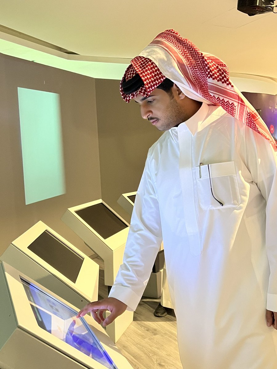 Geographic_imam's tweet photo. جانب من زيارة النادي الجغرافي ظهر هاذا اليوم للمعرض التفاعلي التابع لـ@SASOGOV 
حيث تم ابراز مهام دور الهيئة السعودية للمواصفات والمقاييس في الرقابة 
على المنتجات والخدمات واصدار المواصفات القياسية لها. https://t.co/G0dZMlO30W